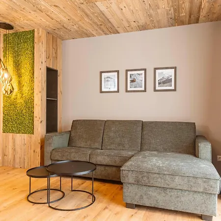 Modern Holiday With 2 Bedrooms In Apartmán